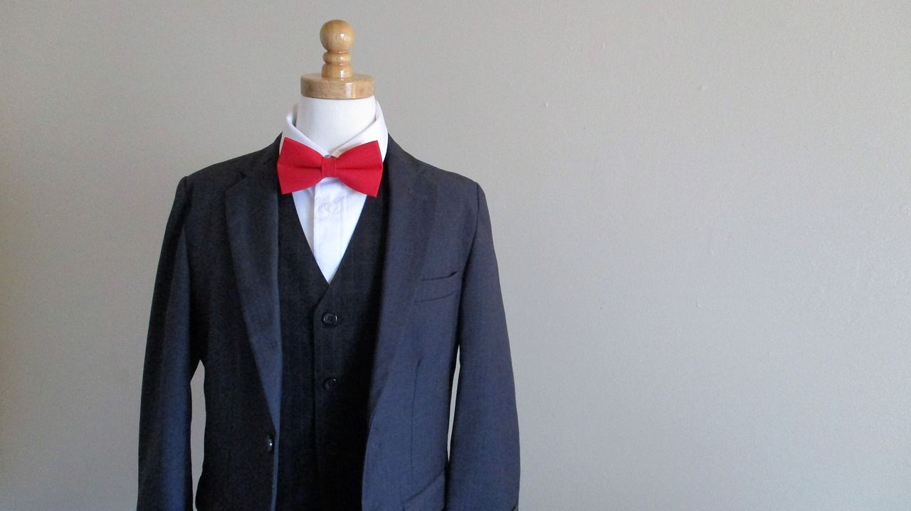 Moda chłopięca – jak wypada ubrać młodego gentlemana na wesele?