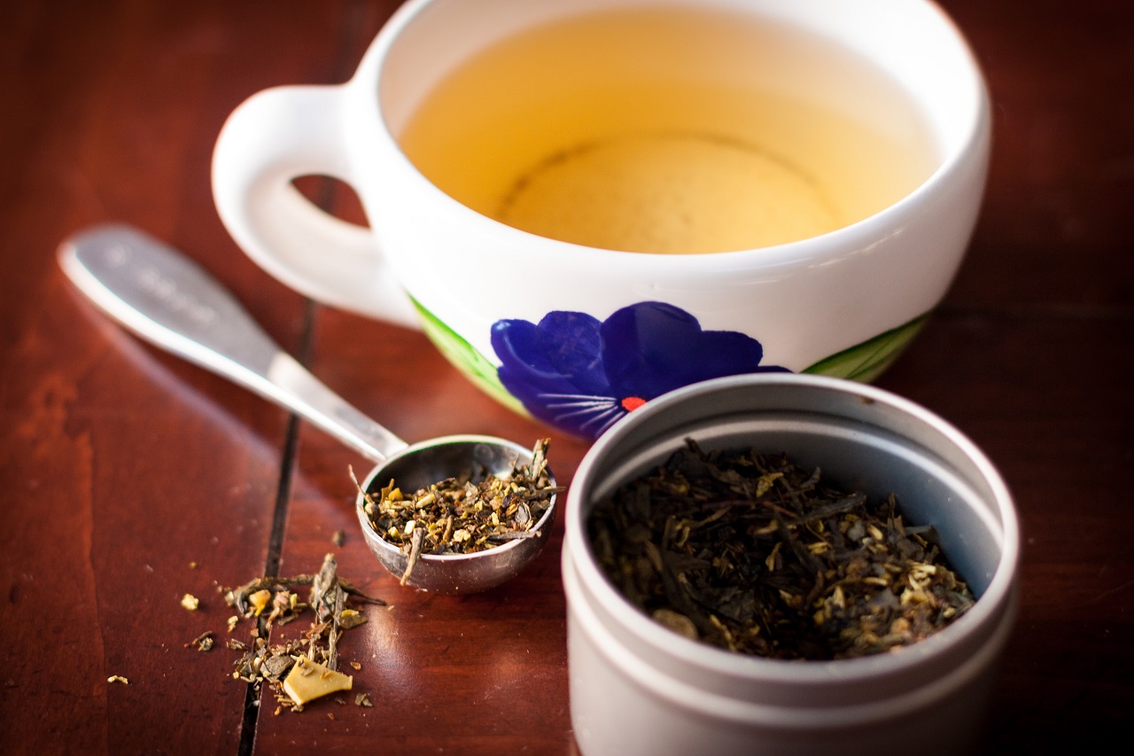 Herbata – jakie kwestie wpływają na jej smak i aromat?
