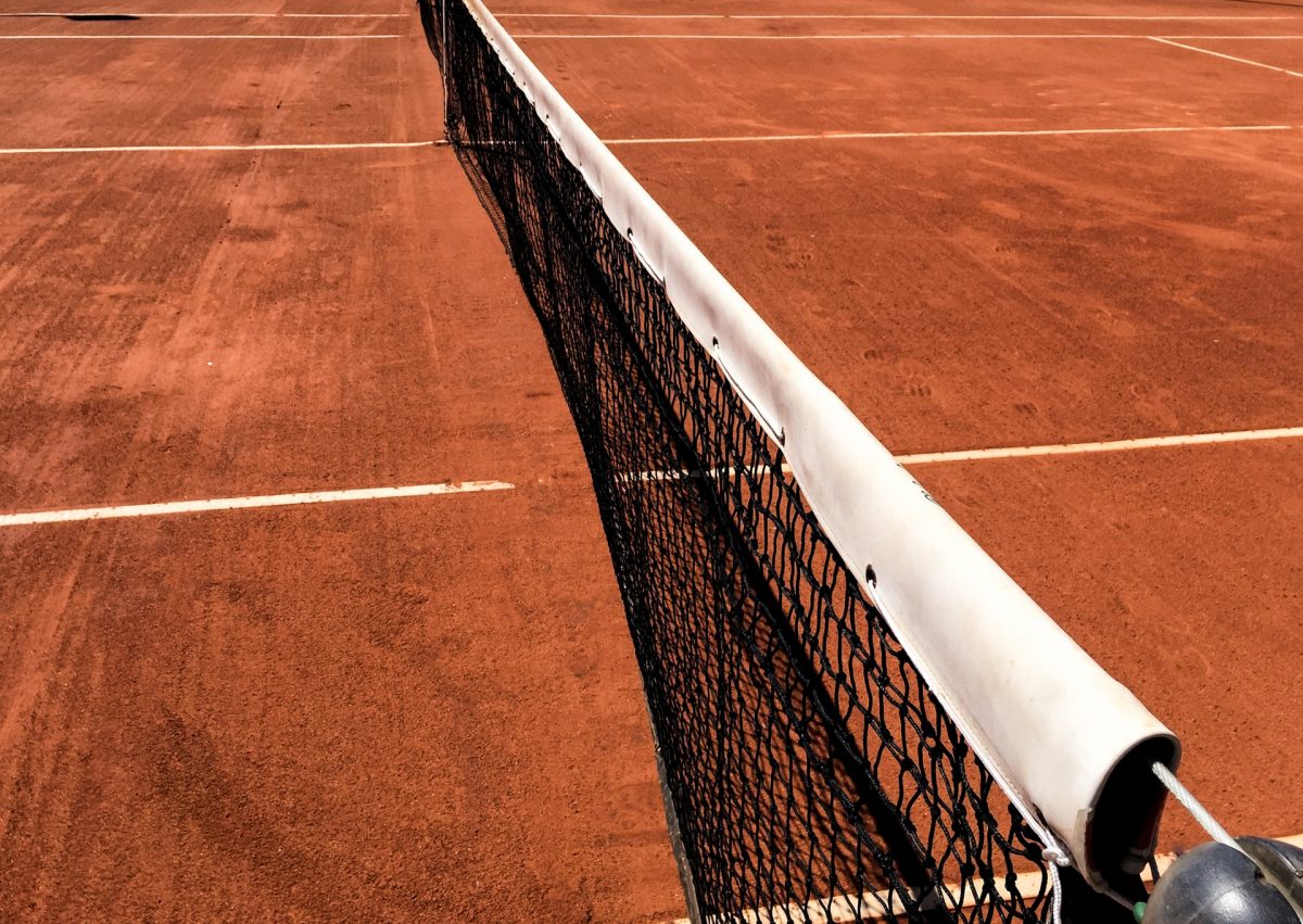 Jak utrzymać nasz kort tenisowy w dobrej kondycji?